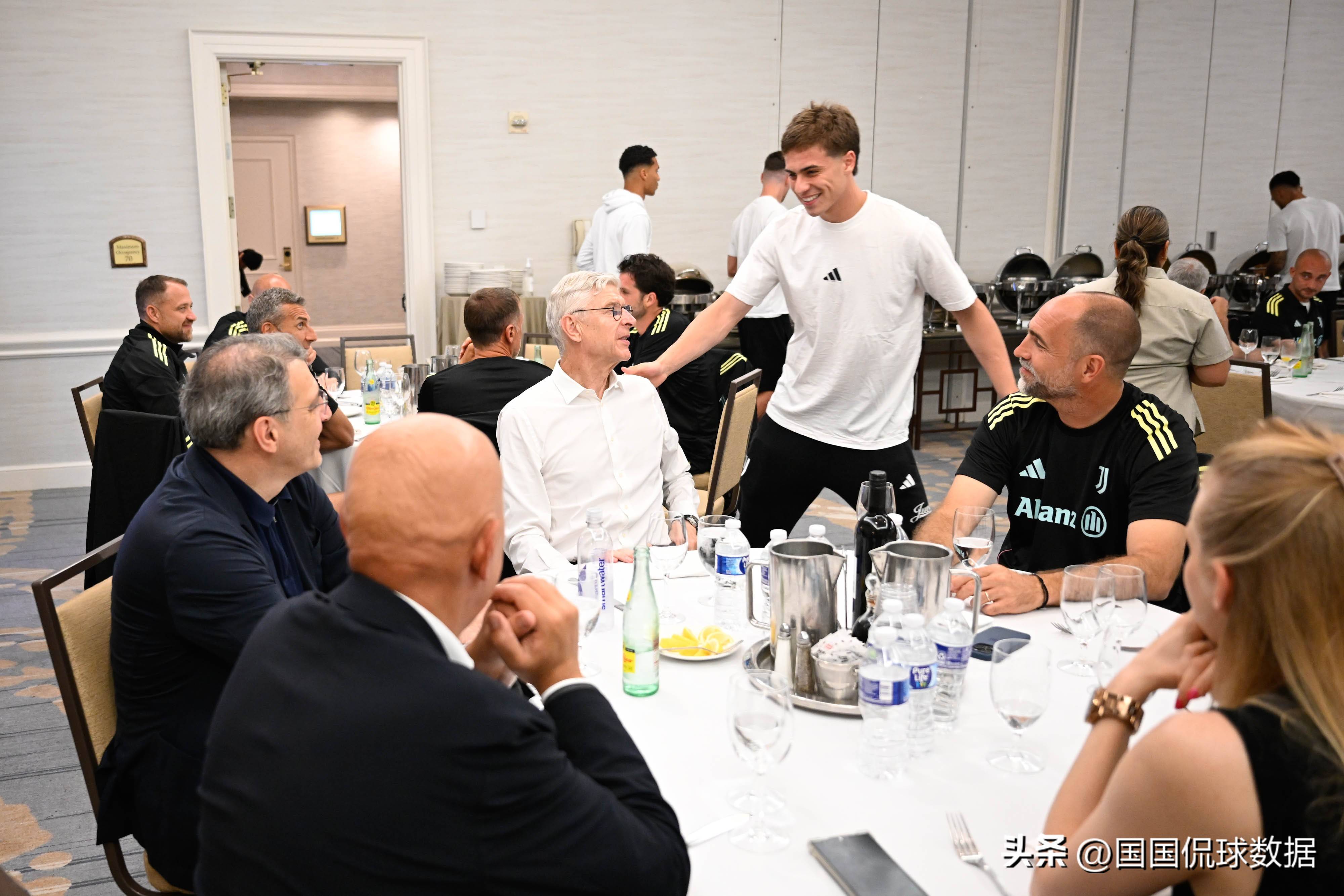 英雄联盟2025总决赛-社区盾转会期再迎强敌，葡萄牙体育再遭质疑，主帅态度——信心回归，身体对抗强度拉满的简单介绍